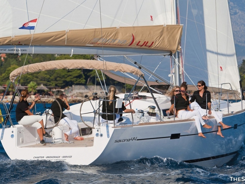 Salona 44